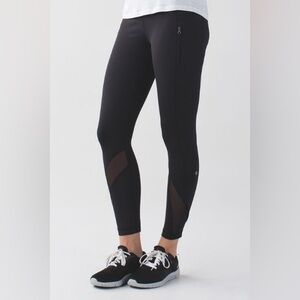 Lululemon Inspire tight Mesh Panel size 6 7/8 length